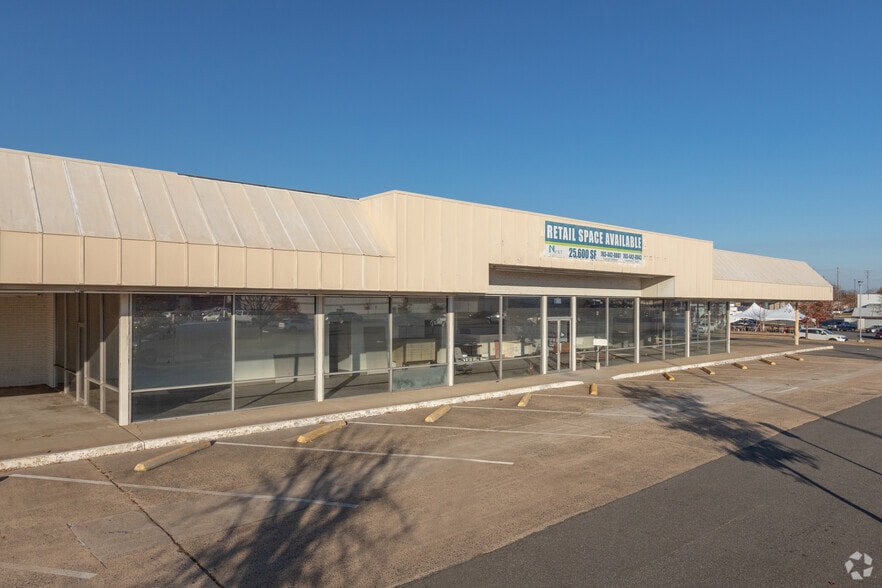 6660 Springfield Mall, Springfield, VA for sale - Building Photo - Image 2 of 4
