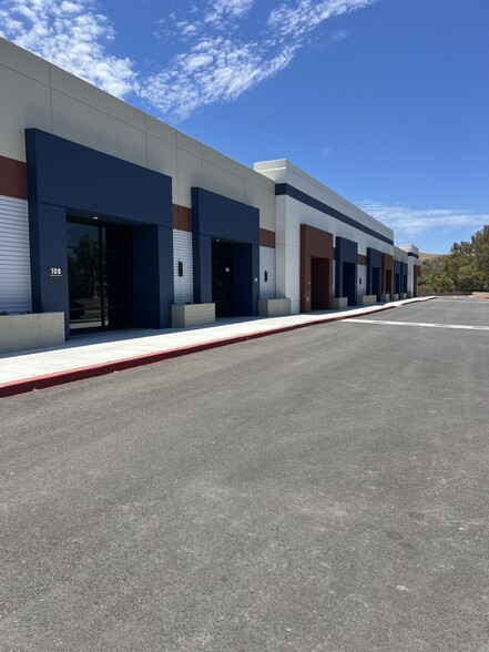 4180 Guardian St, Simi Valley, CA for lease - Building Photo - Image 3 of 20