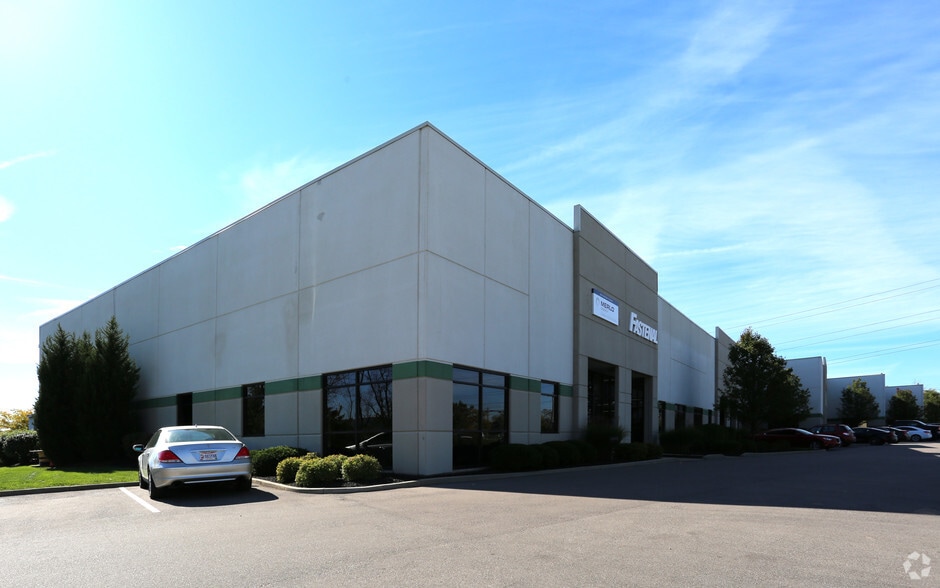 2513-2531 Crescentville Rd, Sharonville, OH for lease - Primary Photo - Image 1 of 4