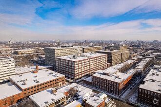 160 Rue Saint-Viateur E, Montréal, QC - aerial  map view - Image1