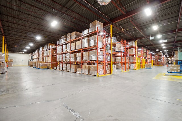 1480-1550 Rte Transcanadienne, Dorval, QC for lease - Interior Photo - Image 3 of 7