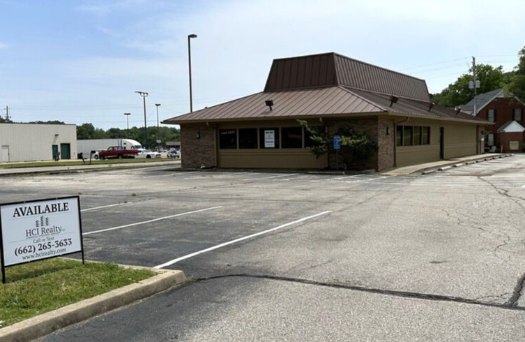 870 University St, Martin, TN 38237 - Freestanding Restaurant | LoopNet