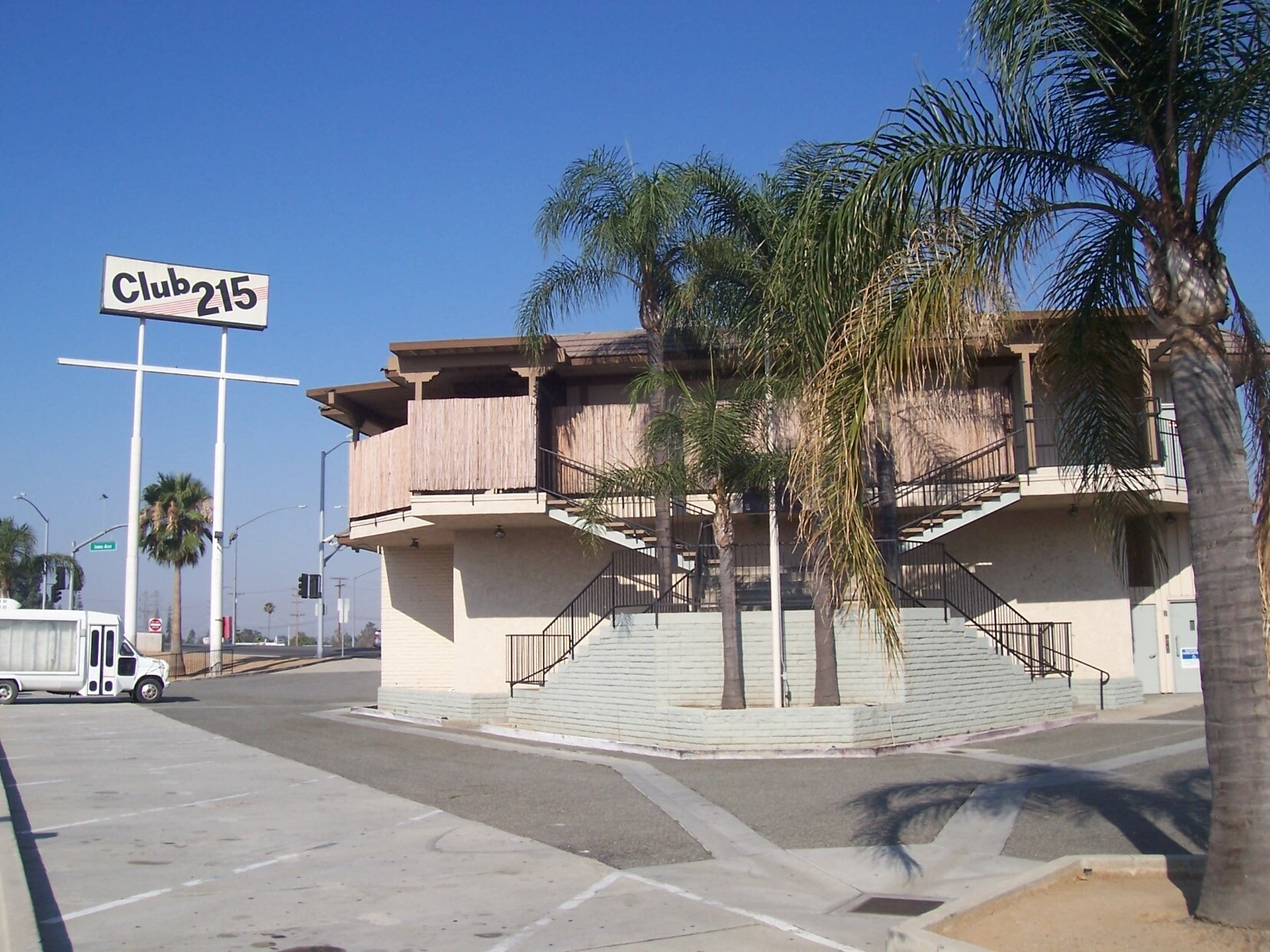 2680 S La Cadena Dr, Colton, CA 92324