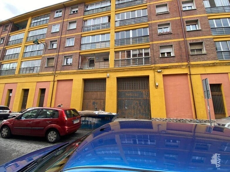 Retail in León, León for sale - Building Photo - Image 1 of 16