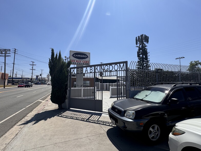 2216 N San Fernando Rd, Los Angeles, CA for lease - Primary Photo - Image 1 of 1