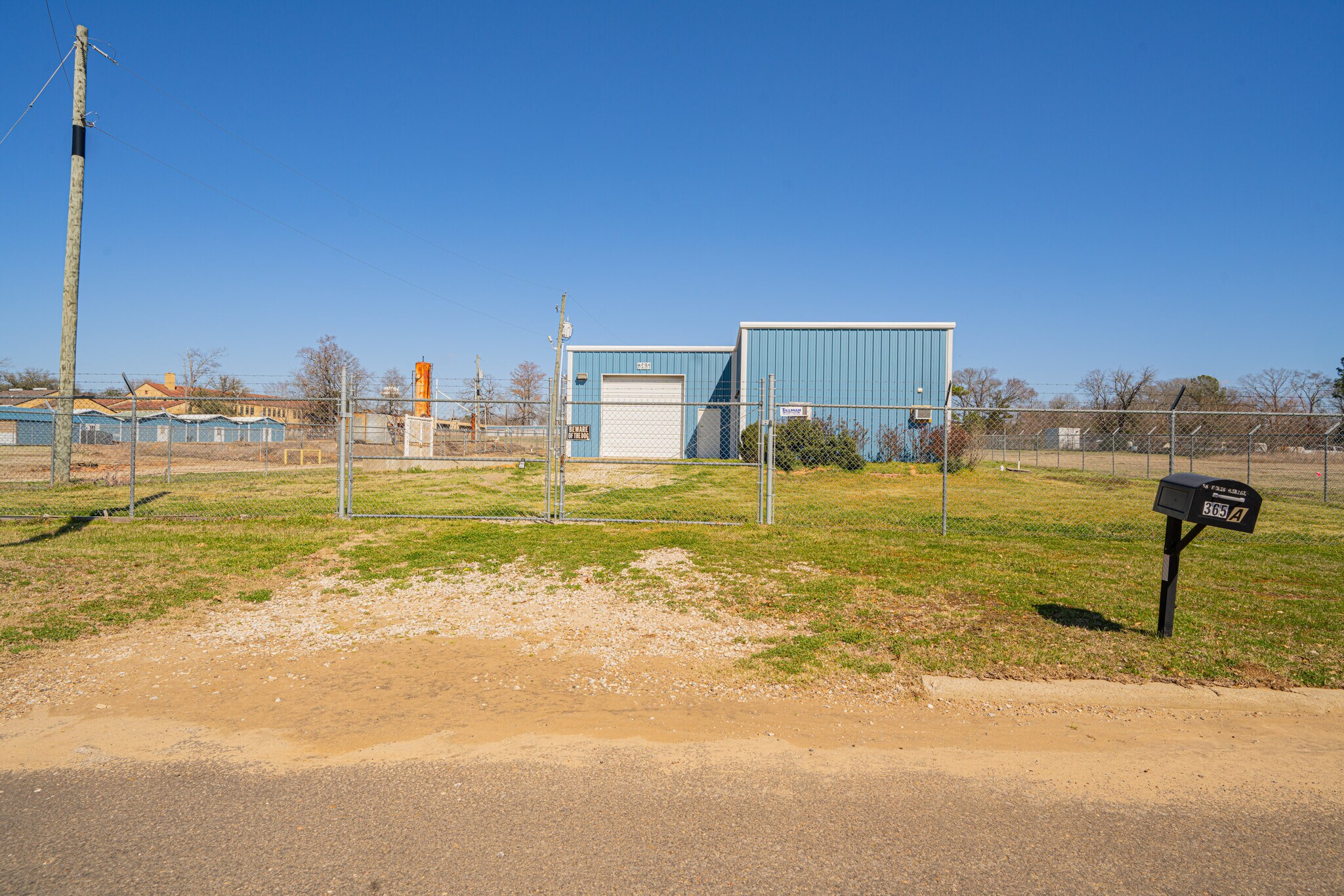 365 E Pacific Ave, Gladewater, TX for sale Primary Photo- Image 1 of 1