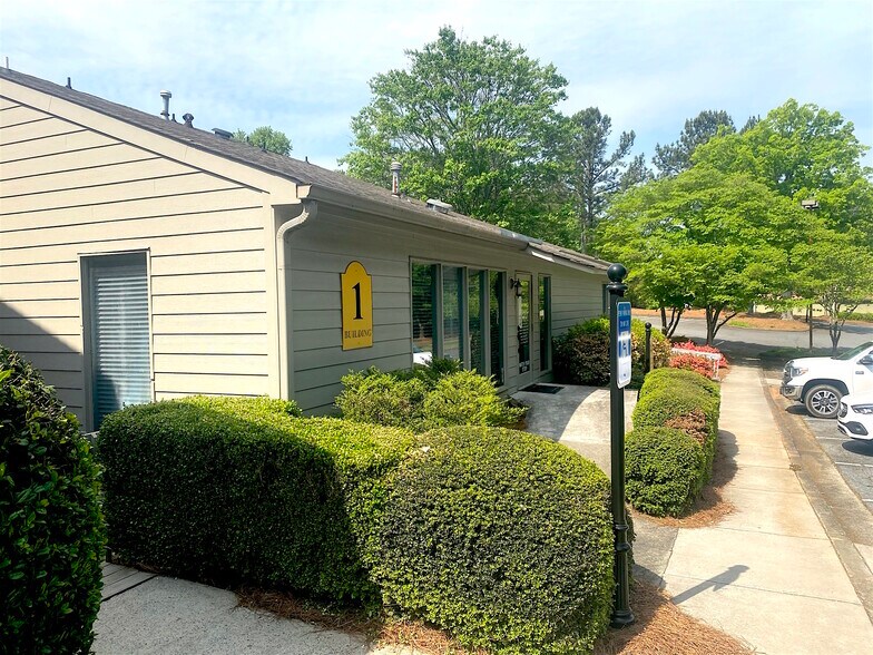 Office in Austell, GA for sale - Primary Photo - Image 1 of 1