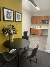 500-580 Union Square Dr, New Hope, PA for lease Interior Photo- Image 2 of 7