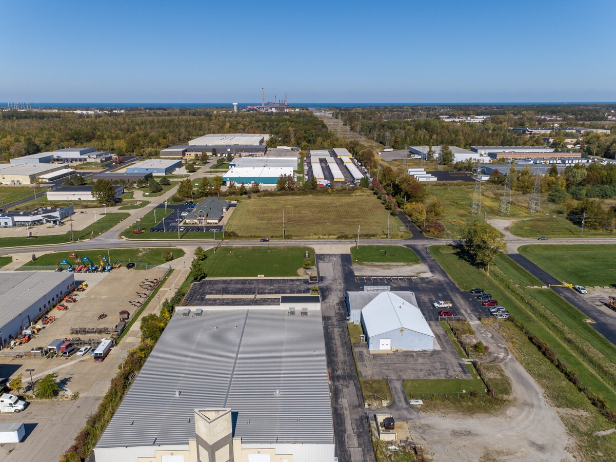 Chester Rd, Avon, OH 44011