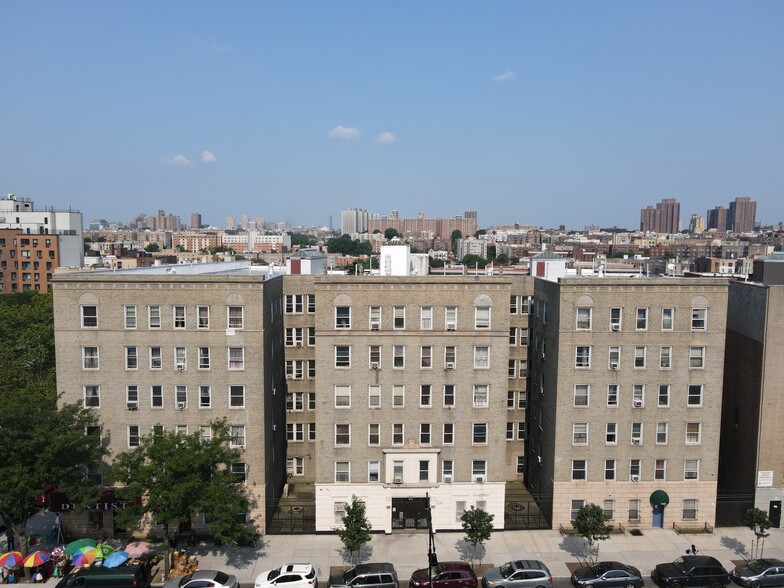 1645 Grand Concourse, Bronx, NY for sale - Building Photo - Image 1 of 1