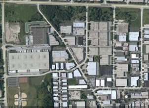 827-847 N Central Ave, Wood Dale, IL - AERIAL  map view