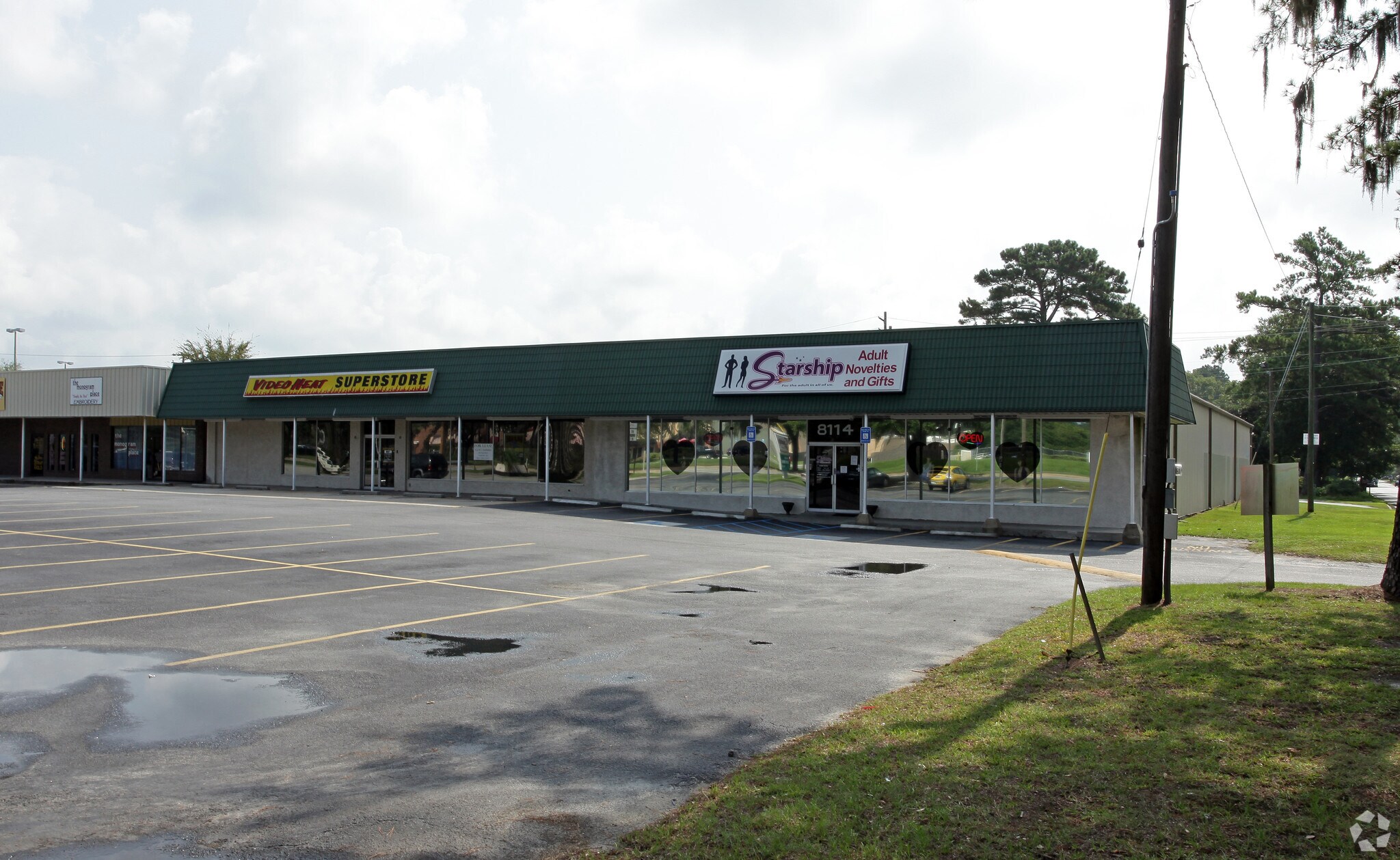 8110-8114 White Bluff Rd, Savannah, GA for sale Primary Photo- Image 1 of 1