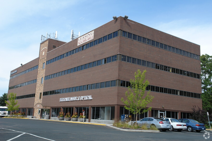 4001 Stinson Blvd NE, Saint Anthony, MN for sale - Building Photo - Image 3 of 11