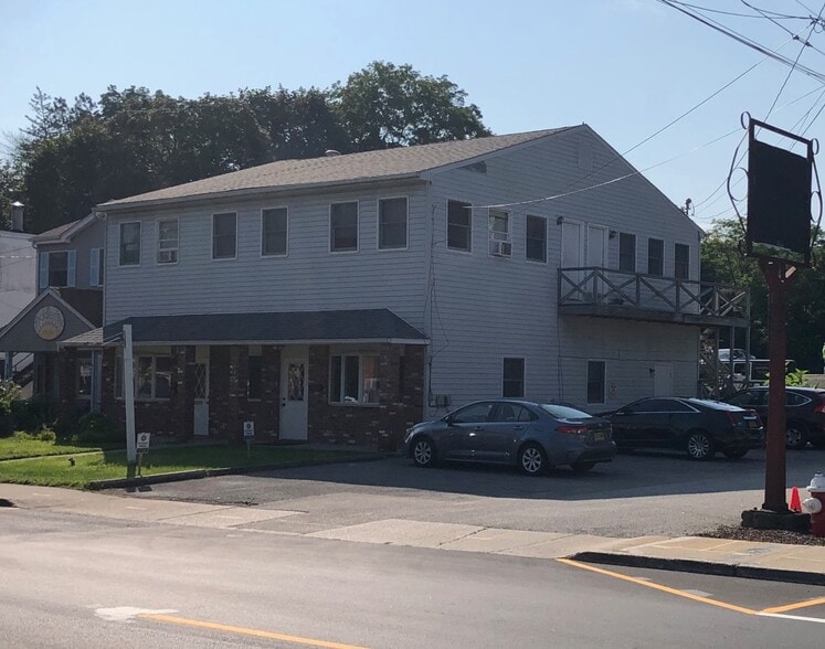 321 Main St, Cornwall, NY for lease - Building Photo - Image 3 of 10