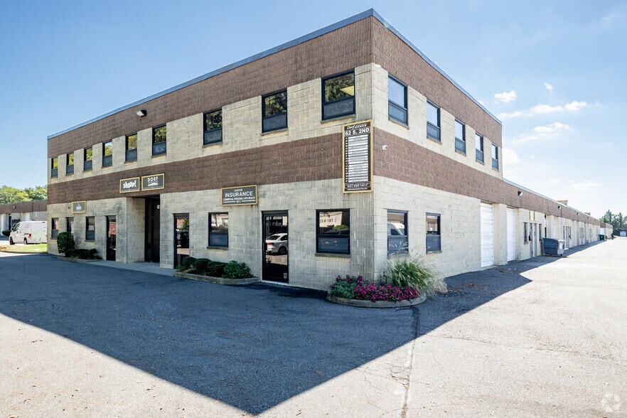 62 S 2nd St, Deer Park, NY for lease - Primary Photo - Image 1 of 6