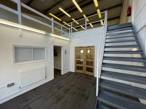 Majors Rd, Swindon for lease Interior Photo- Image 1 of 5
