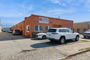 27 Hanse Ave, Freeport NY - Warehouse