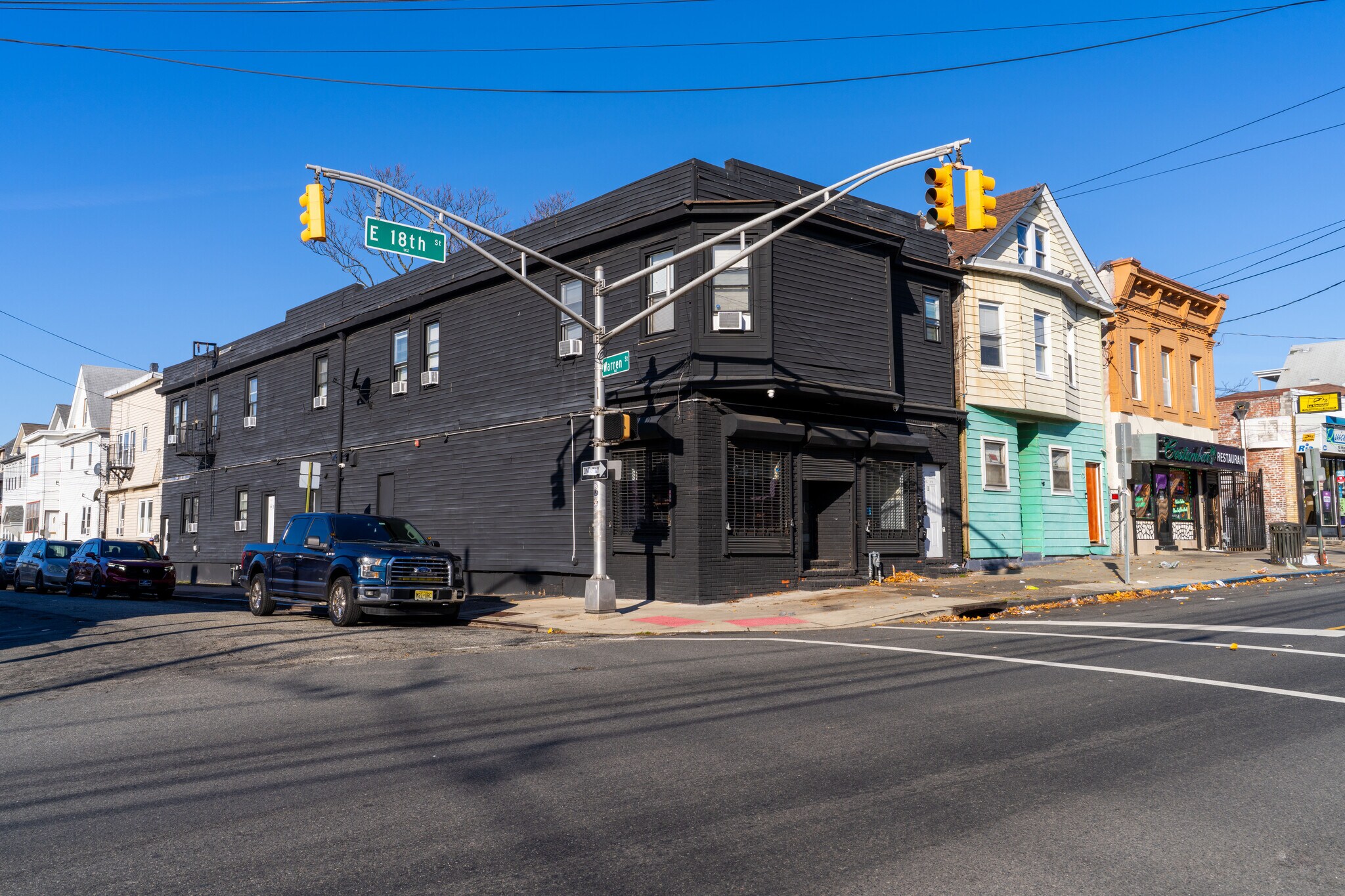 370 E 18th St, Paterson, NJ for sale Building Photo- Image 1 of 27