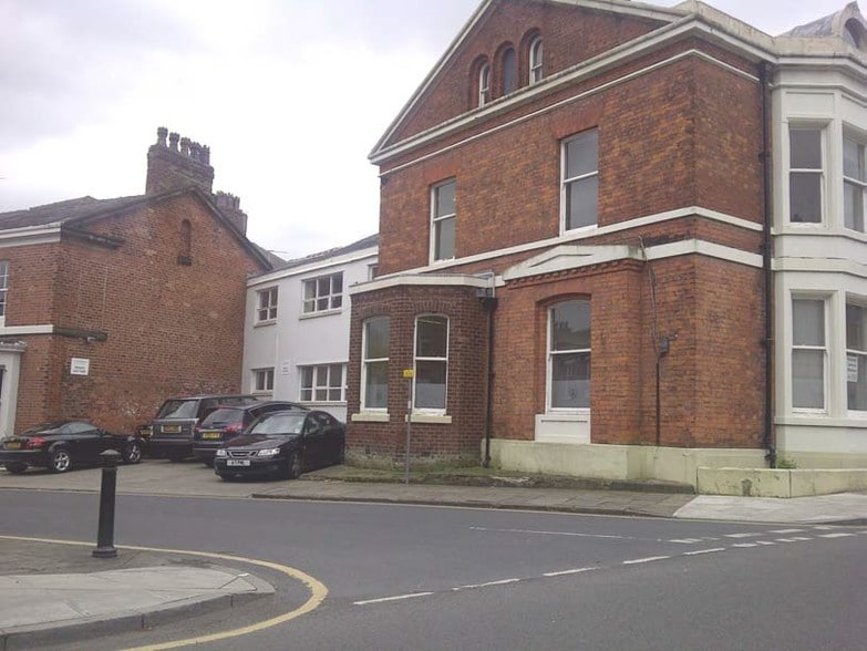 10 Camden Pl, Preston for sale - Primary Photo - Image 3 of 7