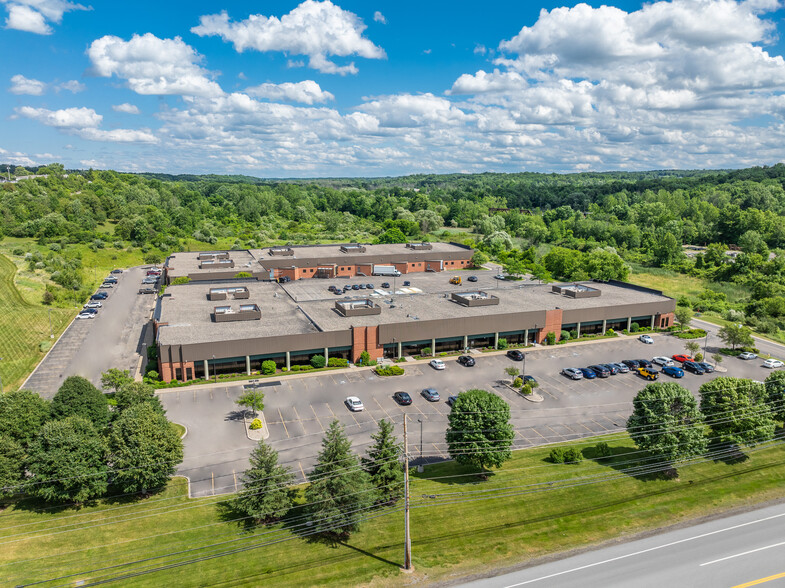 7615 Omnitech Pl, Victor, NY for lease - Building Photo - Image 3 of 21