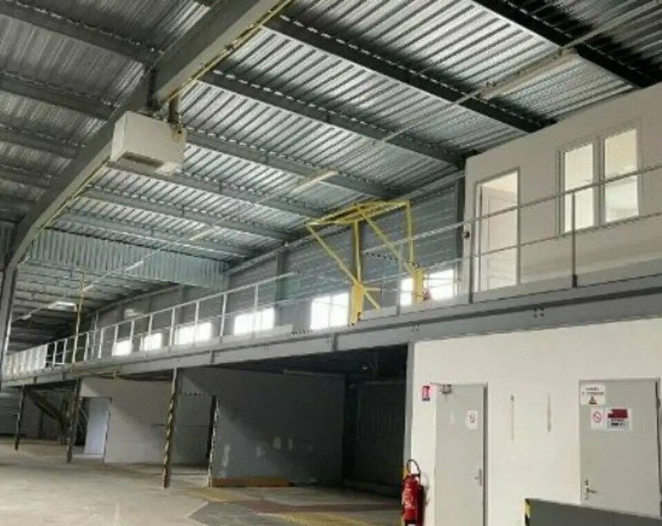 Flex in Étupes for lease Interior Photo- Image 1 of 5