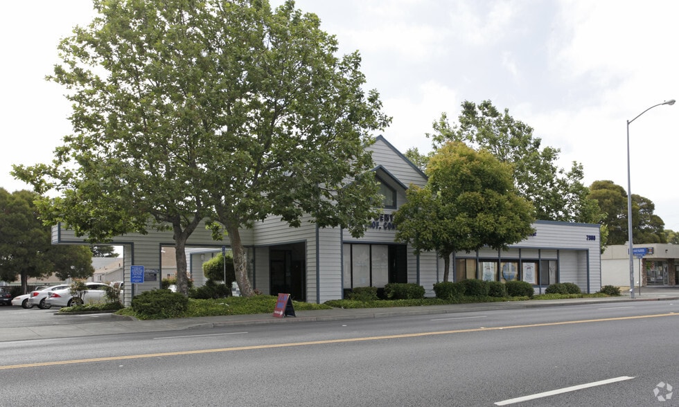 2900 Sonoma Blvd, Vallejo, CA for lease - Primary Photo - Image 1 of 17