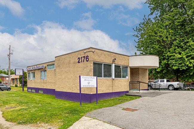More details for 2176 Central Park Ave, Yonkers, NY - Office for Auction