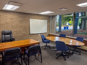908 Bridge St NW, Grand Rapids, MI for lease Interior Photo- Image 2 of 8