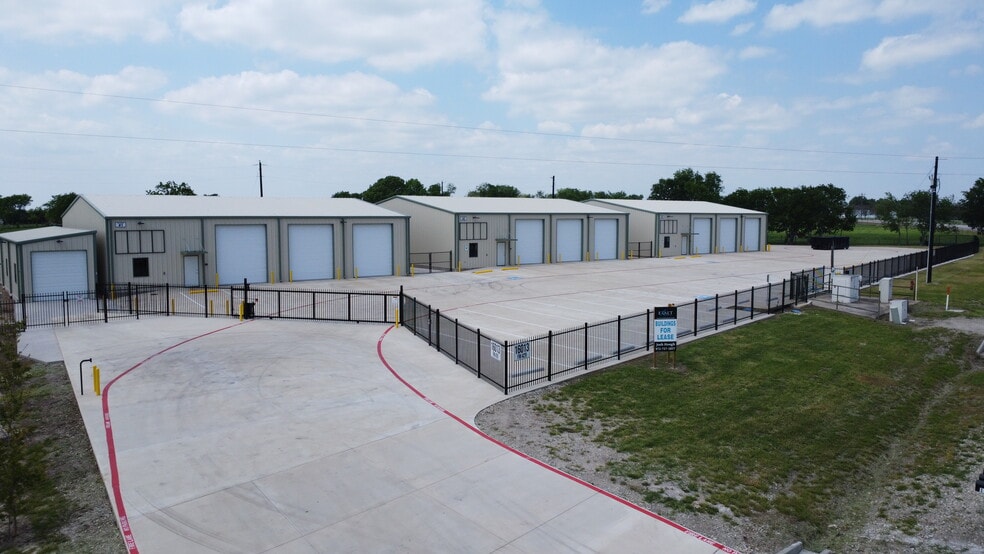 16013 FM 429, Terrell, TX for lease - Building Photo - Image 1 of 31