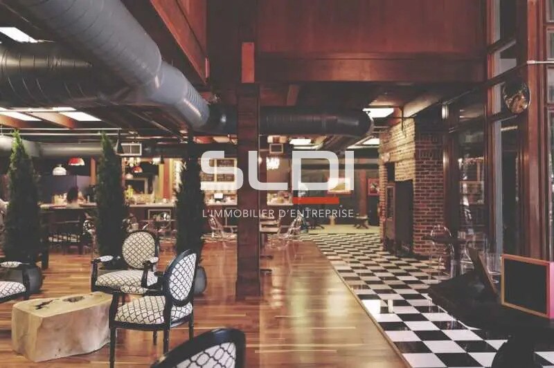 Retail in Valence for lease - Building Photo - Image 2 of 3