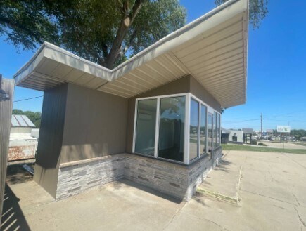 1712 Lincoln St, Concordia, KS for sale Primary Photo- Image 1 of 1
