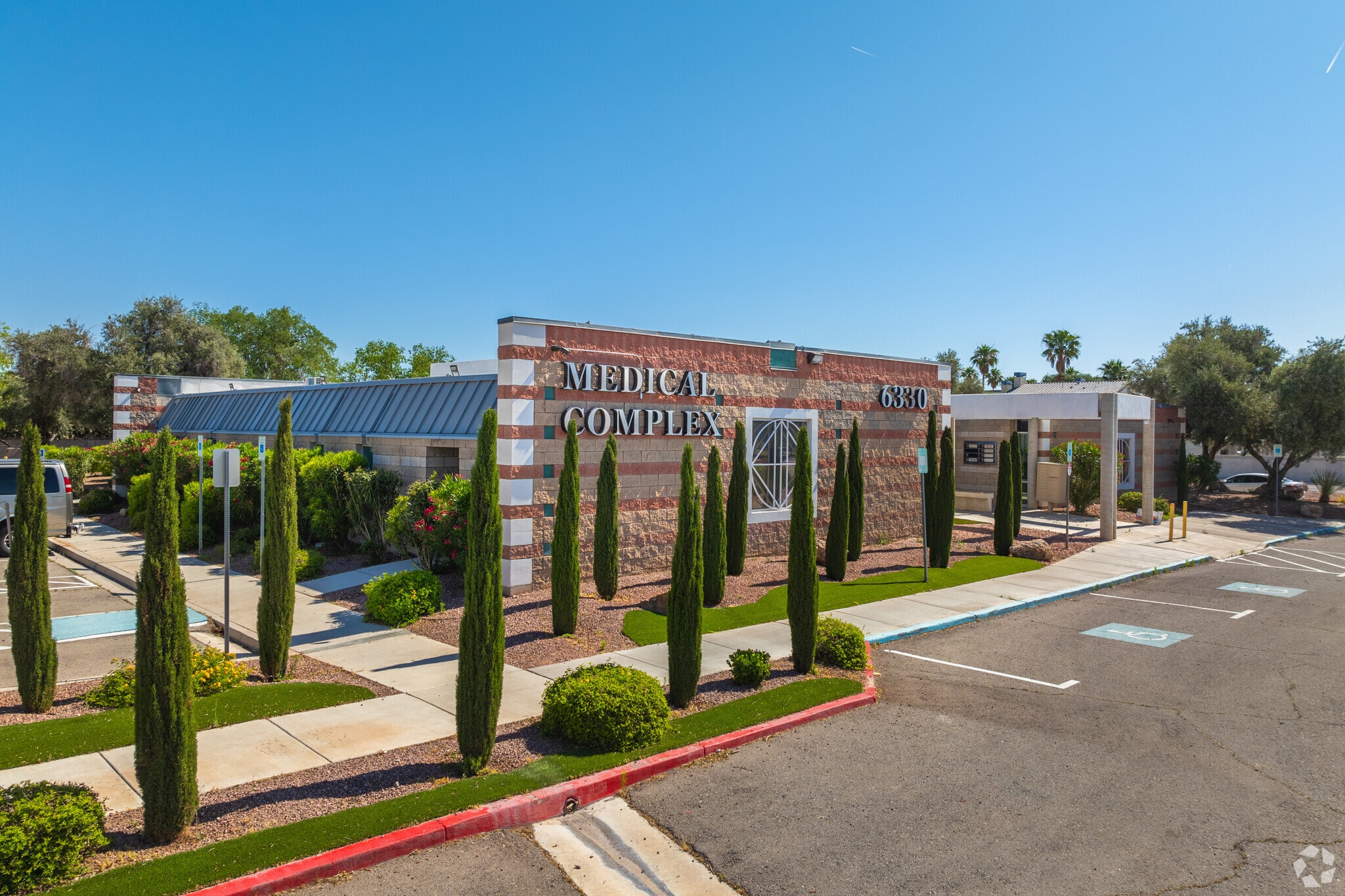 6330 W Flamingo Rd, Las Vegas, NV for lease Primary Photo- Image 1 of 28