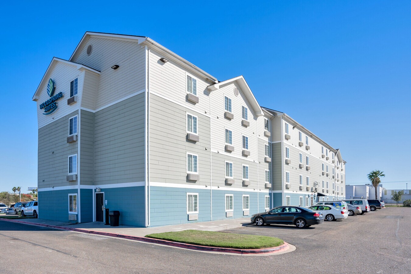 1207 W Expressway 83, Pharr, TX 78577