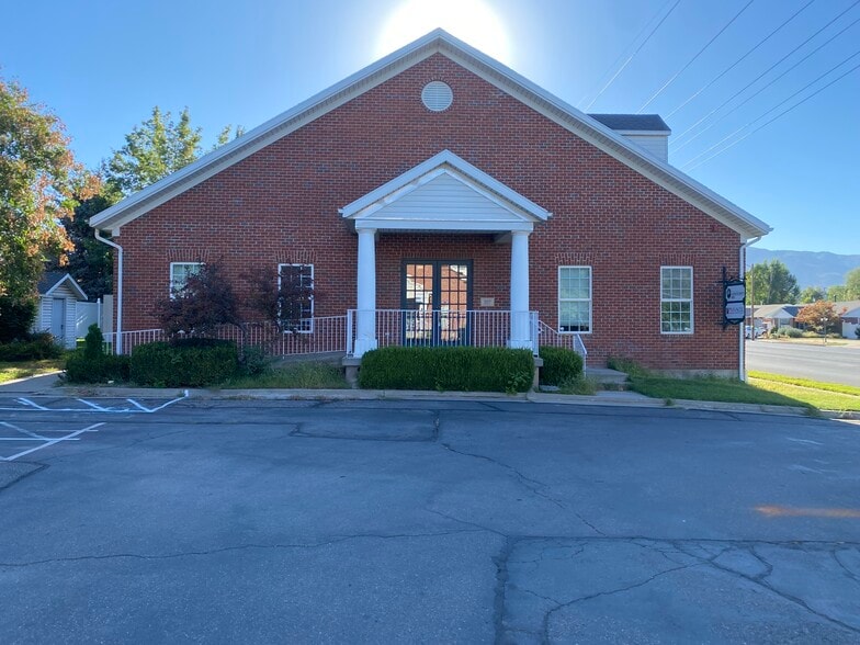 327 W Gordon Ave, Layton, UT for sale - Building Photo - Image 2 of 19