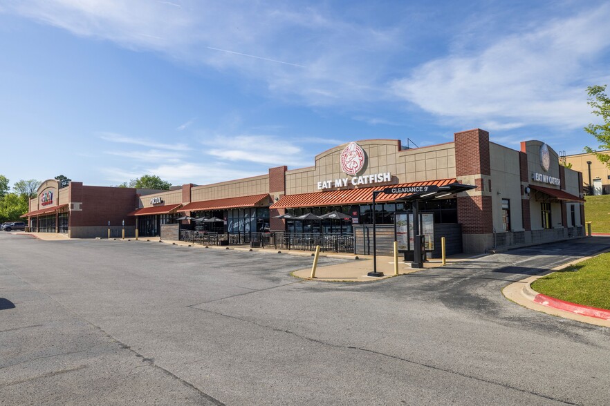 32-72 W Joyce Blvd, Fayetteville, AR 72703 - Joyce Plaza | LoopNet