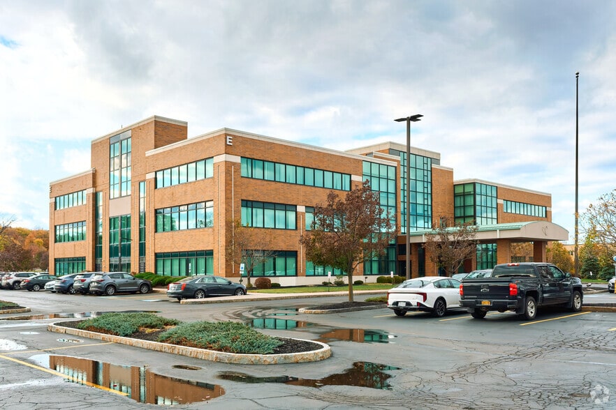 995 Senator Keating Blvd, Rochester, NY for sale - Primary Photo - Image 1 of 1