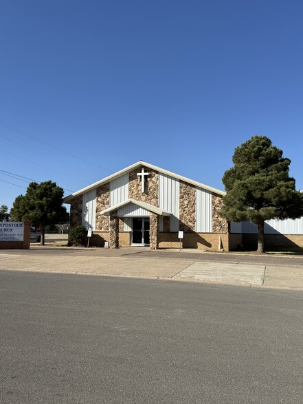 710 S Baird St, Midland, TX for sale - Building Photo - Image 2 of 12