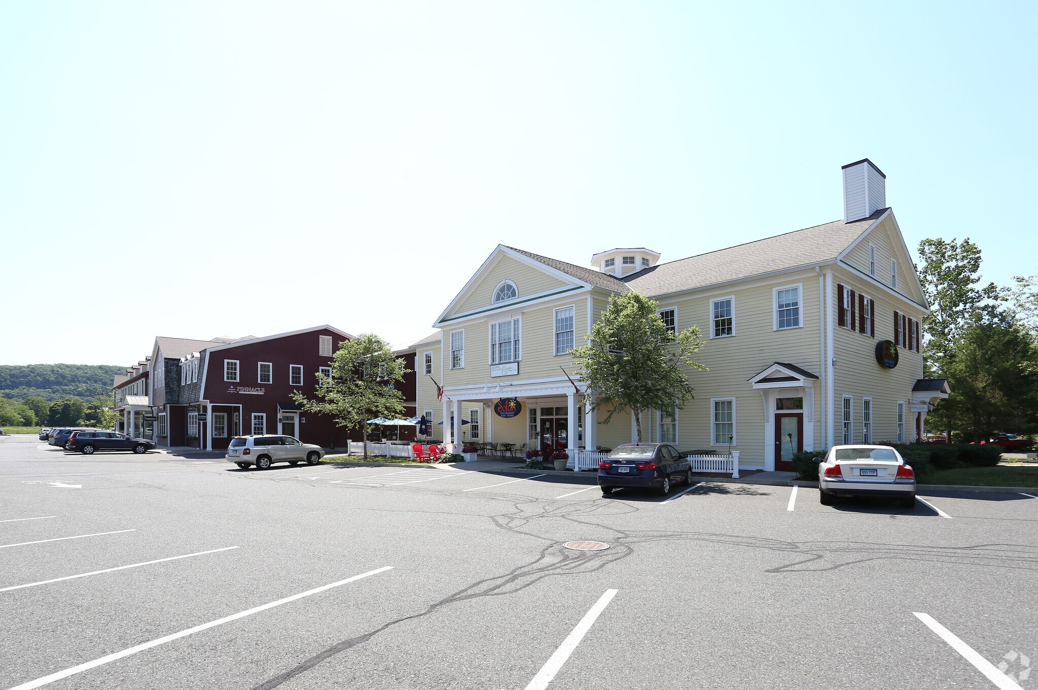 245 Amity Rd, Woodbridge, CT 06525 Retail for Lease