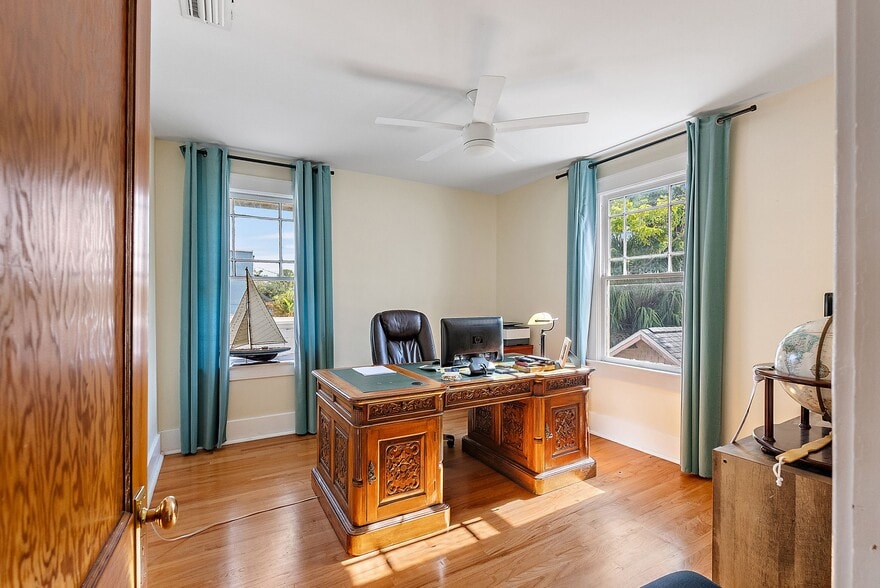 2632 Central Ave, Saint Petersburg, FL for sale - Interior Photo - Image 3 of 39