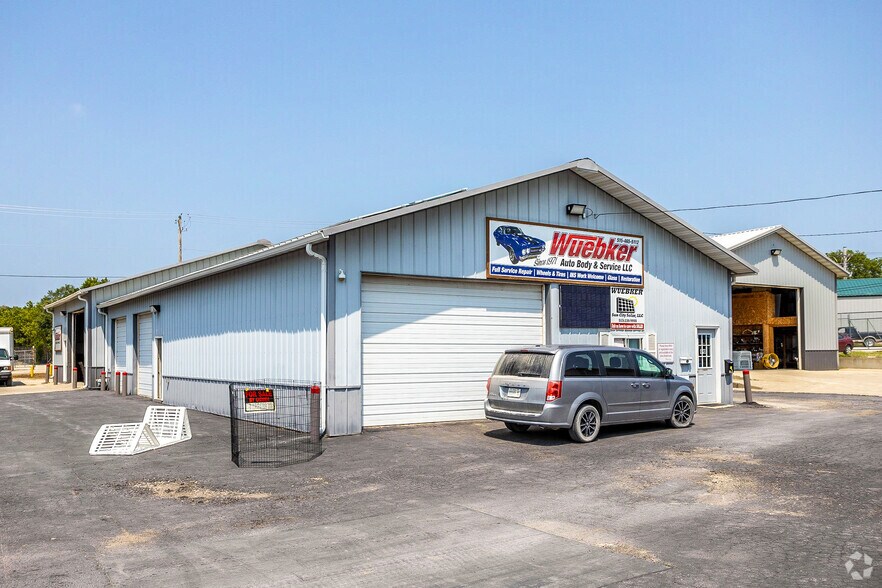 1120 W 3rd St, Perry, IA for sale - Primary Photo - Image 1 of 1