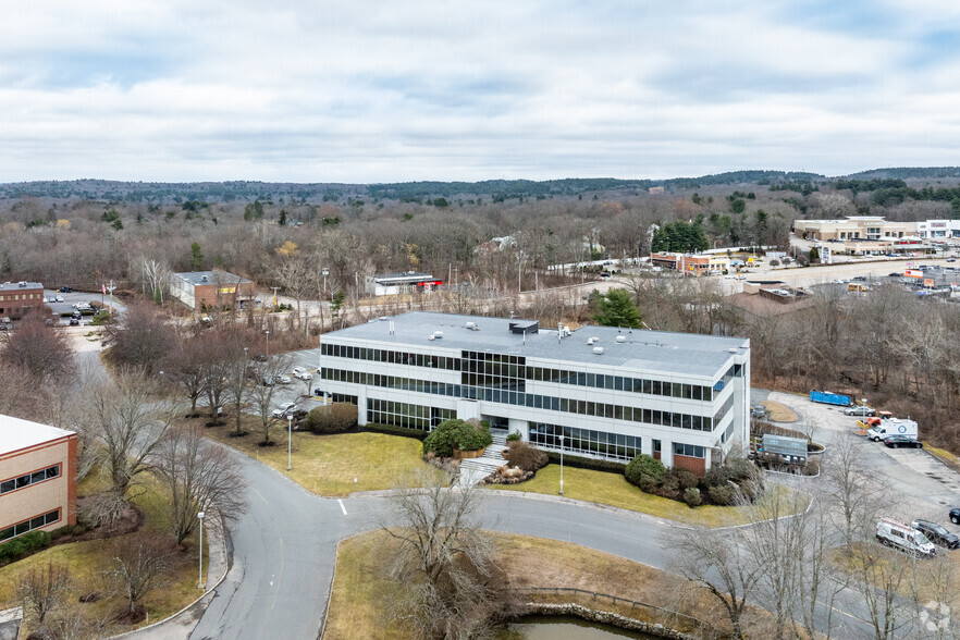 3 Edgewater Dr, Norwood, MA for lease - Aerial - Image 3 of 4