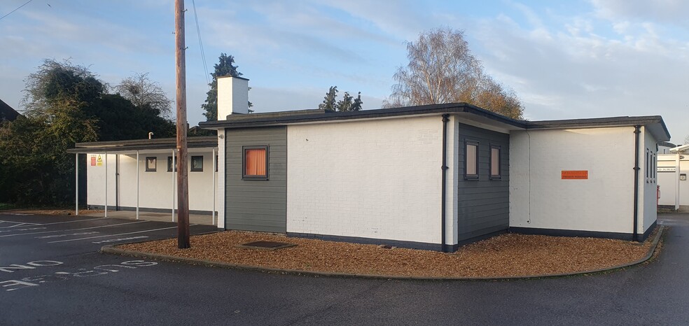 Almond Rd, St Neots for lease - Building Photo - Image 3 of 10