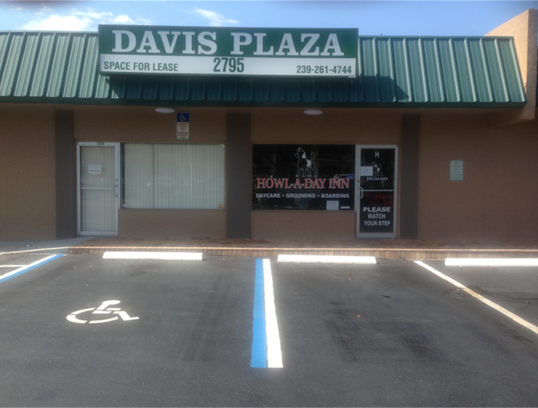 2795 Davis Blvd, Naples, FL for lease - Building Photo - Image 2 of 3