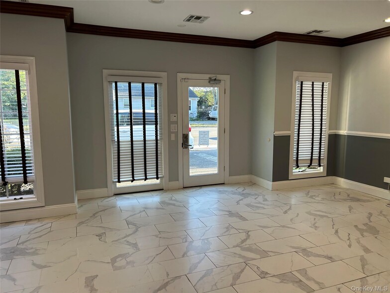 361 Union Blvd, West Islip, NY for sale - Building Photo - Image 3 of 29