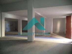 Retail in Cáceres, Cáceres for lease Interior Photo- Image 2 of 6