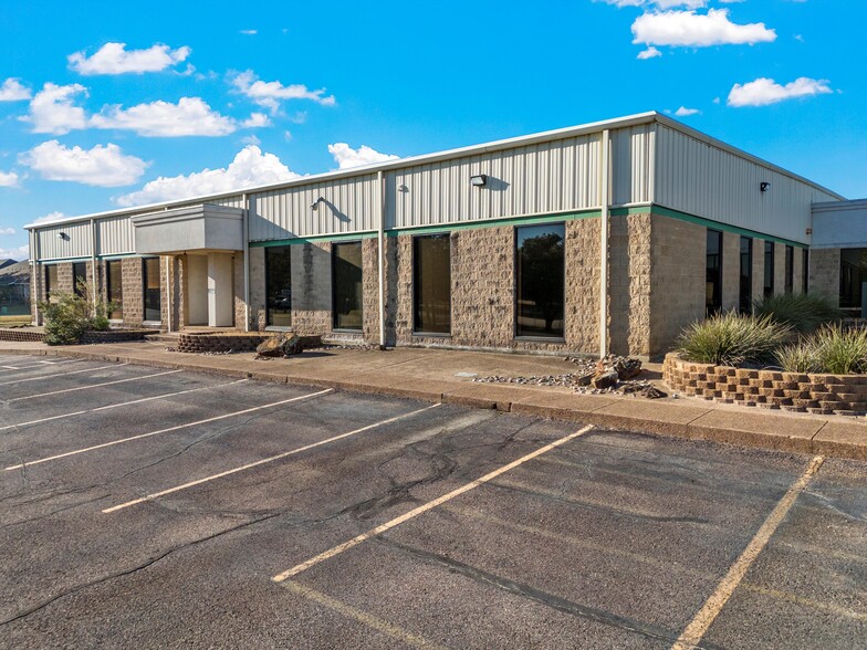 3700 S Interstate 35 Frontage Rd, Waco, TX for lease - Building Photo - Image 2 of 10