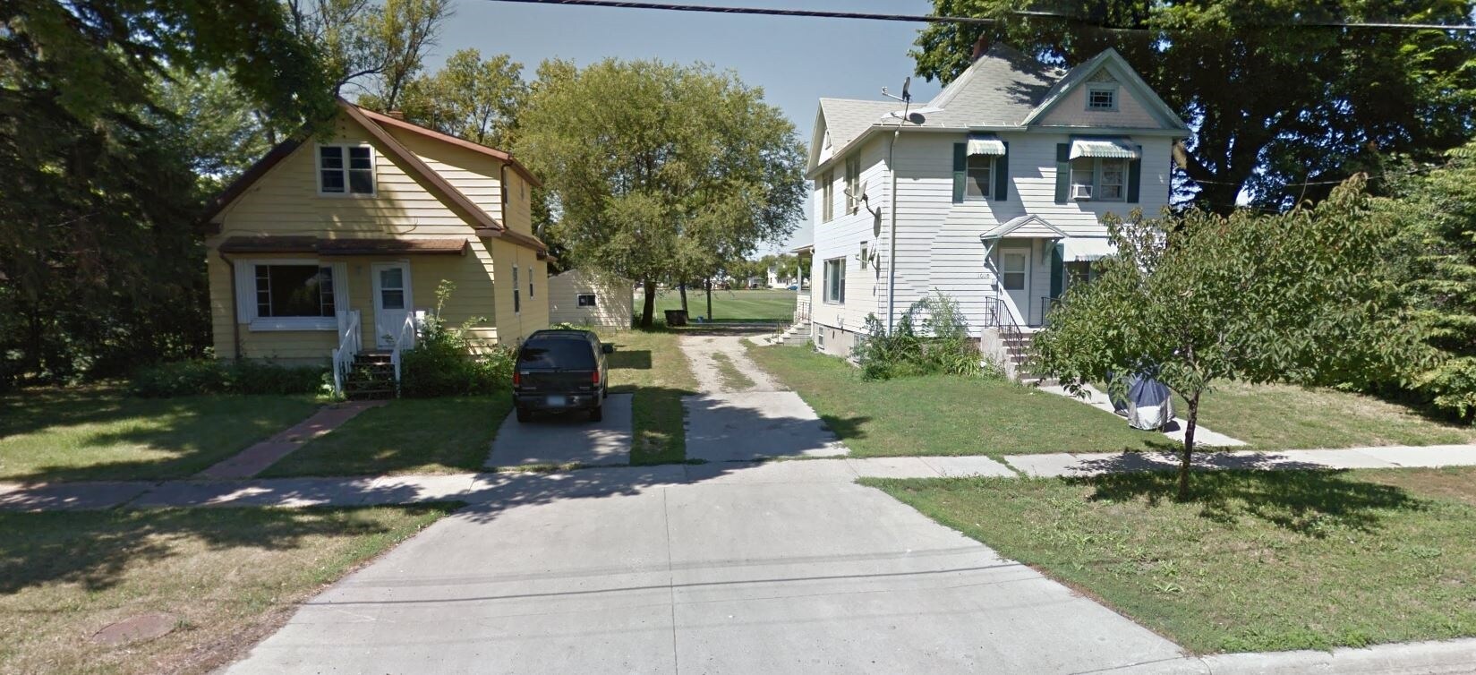 1016 14th St N, Fargo, ND 58102