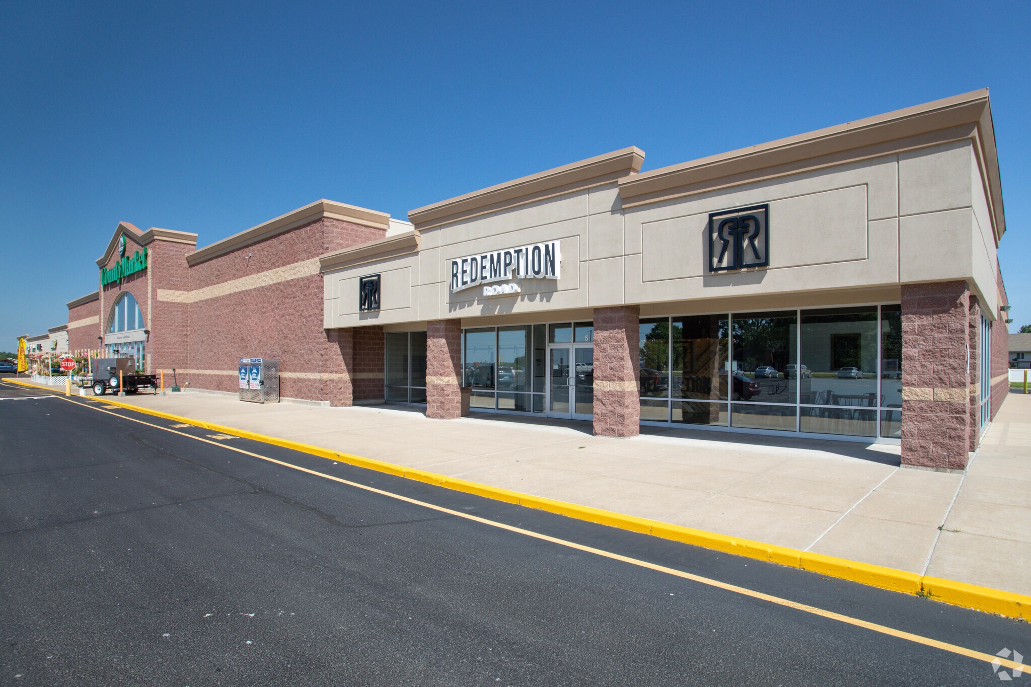 537 Winfield Plaza, Winfield, MO 63389 Winfield Plaza