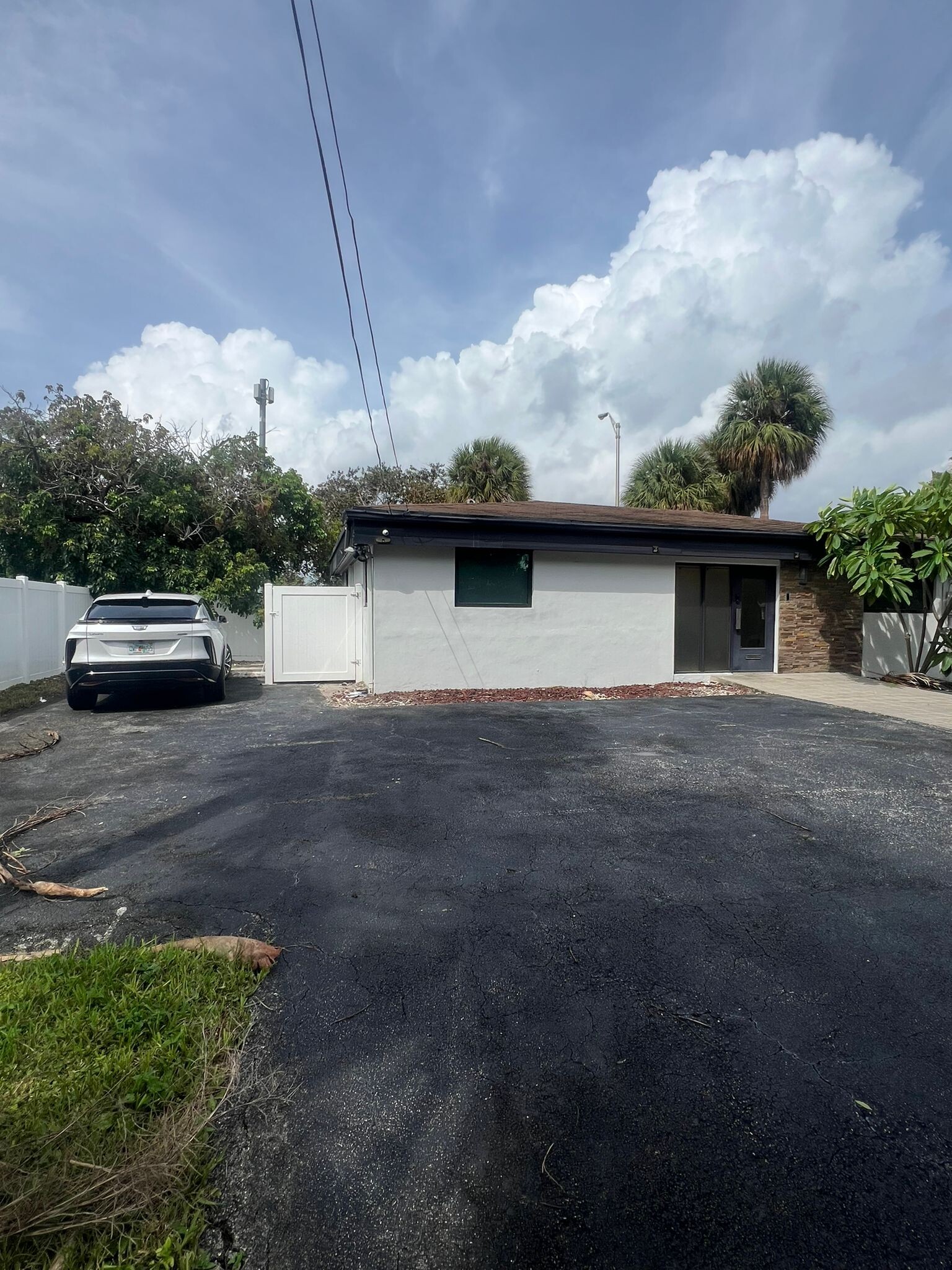 16931 NE 6th Ave, North Miami Beach, FL for lease Building Photo- Image 1 of 18