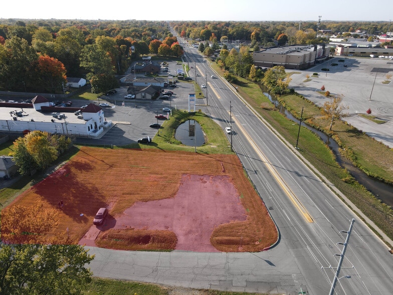 517 Pleasant Run, Greenwood, IN 46142 517/509 Pleasant Run lots Com